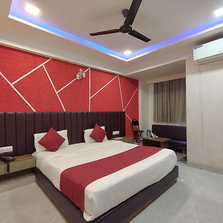 Hotel Avadh Palace, Subhash Bridge, Rto Circle, Ahmedabad Exteriör bild