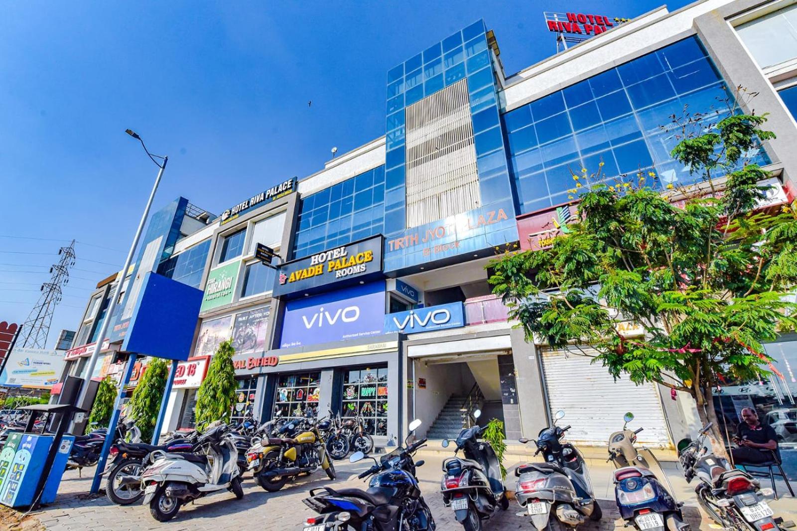 Hotel Avadh Palace, Subhash Bridge, Rto Circle, Ahmedabad Exteriör bild