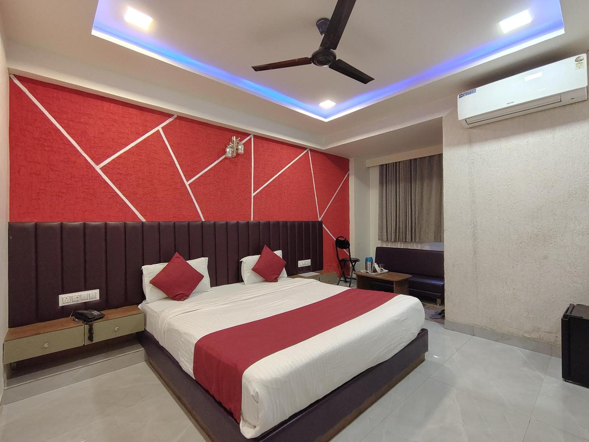 Hotel Avadh Palace, Subhash Bridge, Rto Circle, Ahmedabad Exteriör bild