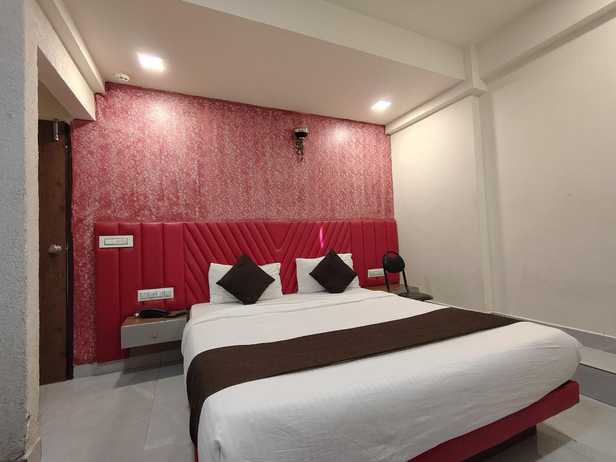 Hotel Avadh Palace, Subhash Bridge, Rto Circle, Ahmedabad Exteriör bild