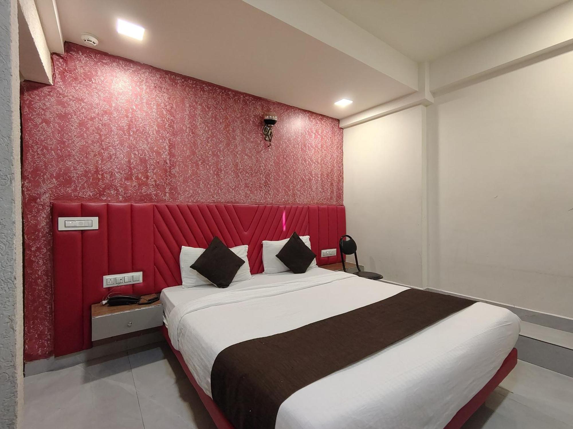 Hotel Avadh Palace, Subhash Bridge, Rto Circle, Ahmedabad Exteriör bild