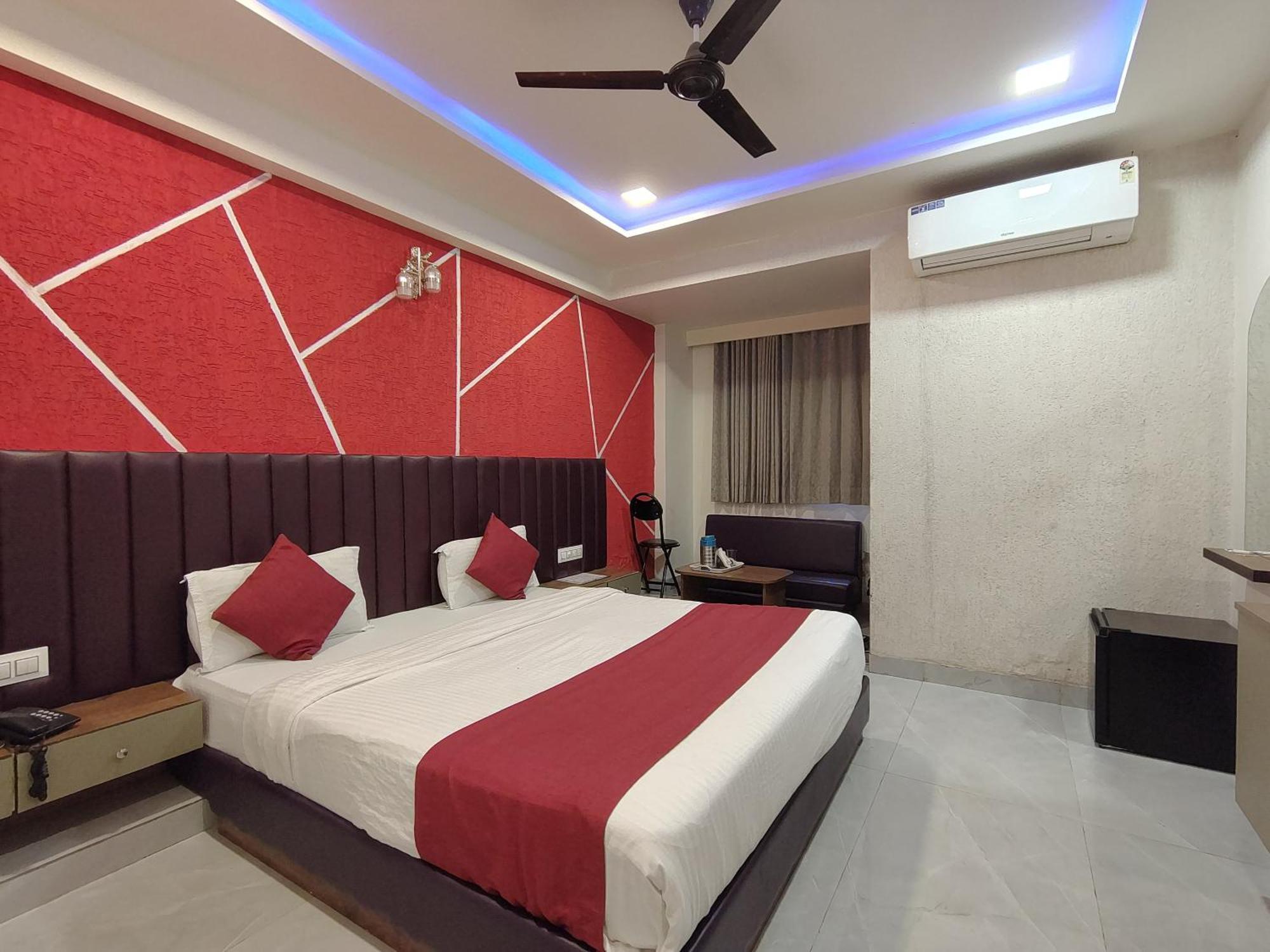 Hotel Avadh Palace, Subhash Bridge, Rto Circle, Ahmedabad Exteriör bild